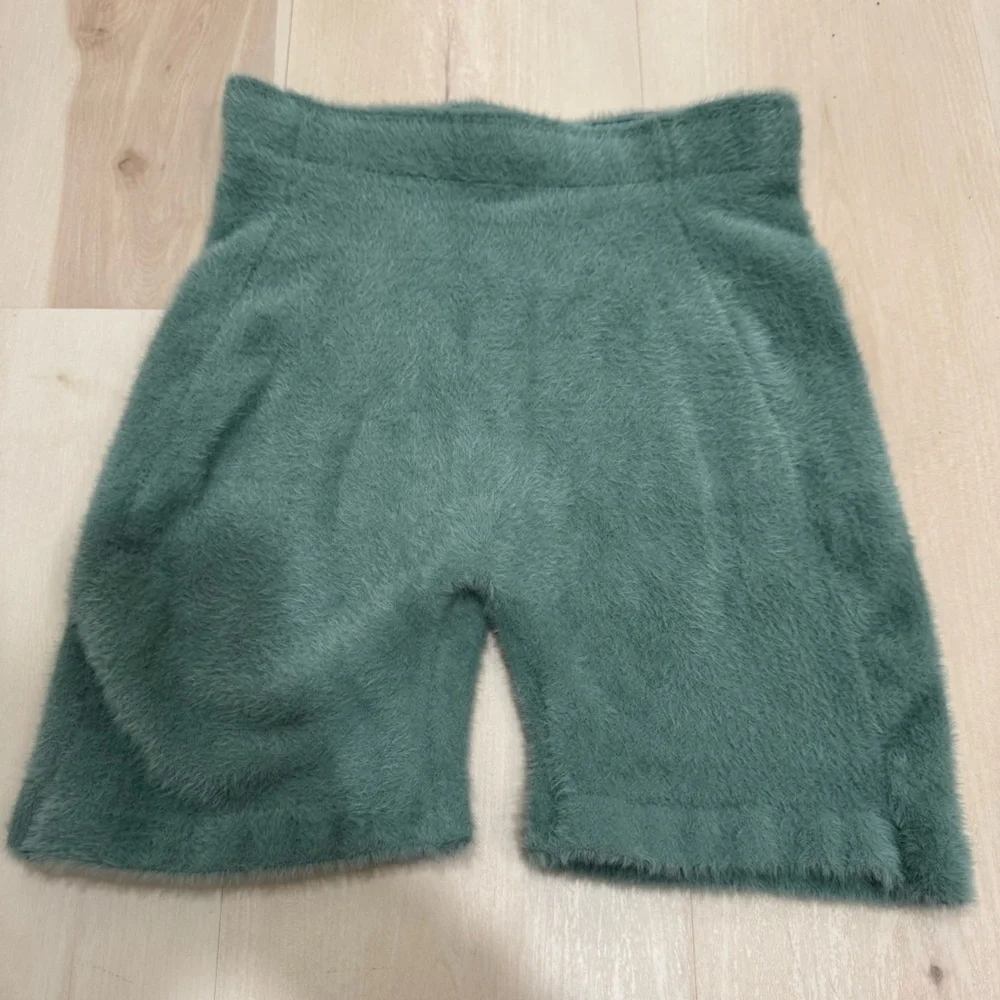 Gymshark x Whitney Simmons Eyelash Knit Shorts Women's Med Green Fuzzy Athletic